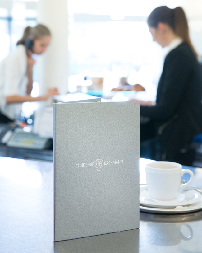 Buchbinderei und Gastronomie in der Confiserie